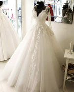 Load image into Gallery viewer, Vintage-Lace-Long-Sleeves-Wedding-Gowns
