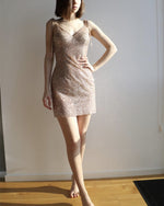 Afbeelding in Gallery-weergave laden, Tight Beaded V Neck Homecoming Dress
