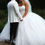 Load image into Gallery viewer, Luxurious Sequins Beaded Tulle Sweetheart Wedding Dresses Ball Gowns
